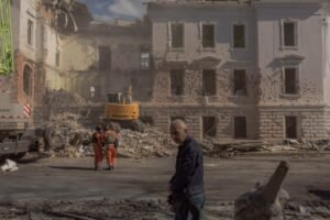 Russia and Ukraine Eye Easter Prisoner Exchange: Media Reveals Details